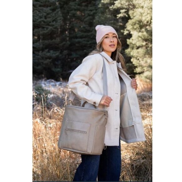 Fawn Design The Original Pebble Diaper Bag - Picture 2 of 8